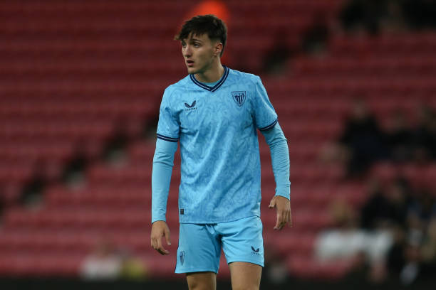 先生評選中 先生評選中